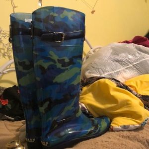 Rain boots